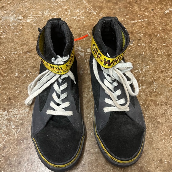 Off-White high tops - Picture 3 of 4